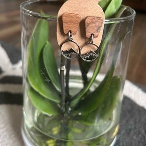 Beautiful handmade the mountains are calling me earrings